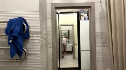 Snapshot of hopethady chatting on November 2025 05:21:01 AM Emmi online show from November 2025 05:21:01 AM