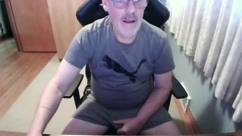 Snapshot of horndoggyx1 chatting on July 2026 08:00:01 PM horndoggy online show from July 2026 08:00:01 PM