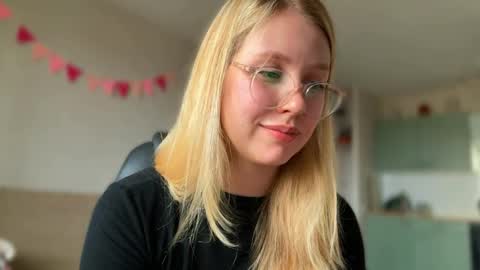 Snapshot of horney_audrey chatting on October 2025 03:28:02 AM Audrey online show from October 2025 03:28:02 AM