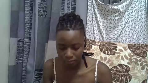 Leila online show from February 2026 10:28:01 PM