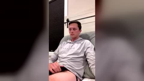 Snapshot of horny_dad_33 chatting on July 2026 02:29:02 AM horny_dad_33 online show from July 2026 02:29:02 AM