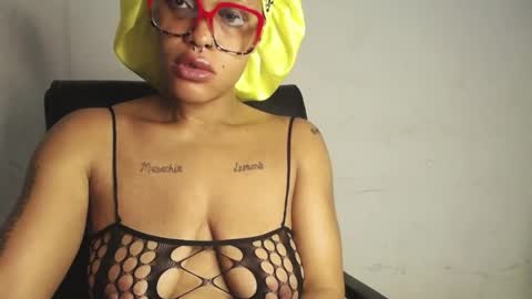 horny_ebonygirl_ online show from April 2026 05:38:01 AM