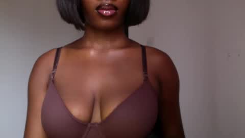 Snapshot of horny_goddess_delilah chatting on May 2026 11:59:01 AM delilah online show from May 2026 11:59:01 AM