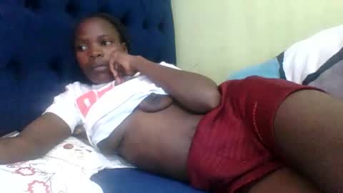 Snapshot of horny_mummie chatting on October 2025 08:12:02 AM andalia online show from October 2025 08:12:02 AM