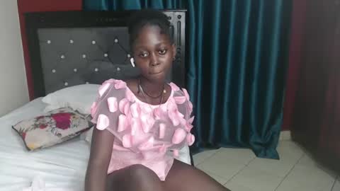 Bella online show from December 2024 08:32:02 PM