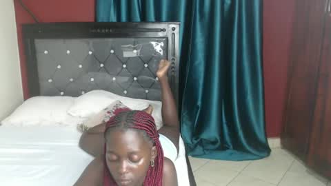 Bella online show from February 2025 05:05:02 PM