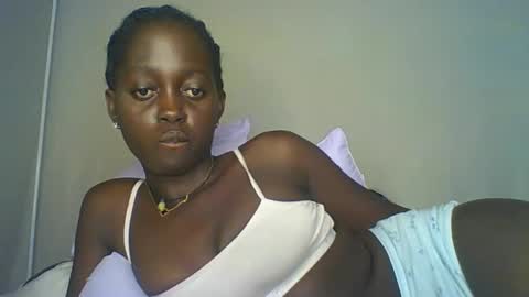 Bella online show from October 2025 02:19:01 PM