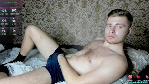 Snapshot of hornyblondieboyy chatting on November 2025 01:11:02 PM Max online show from November 2025 01:11:02 PM