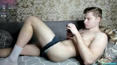 Snapshot of hornyblondieboyy chatting on April 2026 08:02:02 AM Max online show from April 2026 08:02:02 AM