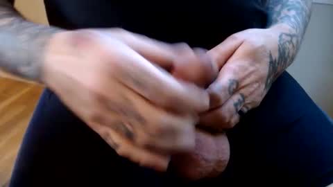 Hornyhumper online show from April 2026 12:38:01 PM