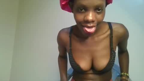 Snapshot of hornylittleprinces chatting on October 2025 12:47:01 PM Princes online show from October 2025 12:47:01 PM