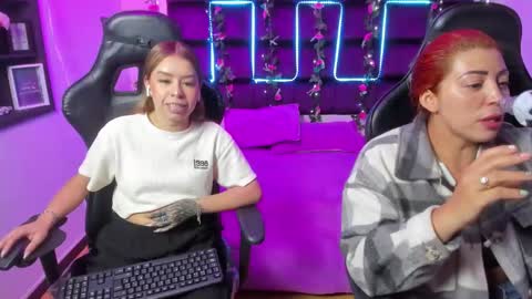 Snapshot of hornyy_mom chatting on January 2025 11:43:02 AM hornyy mom online show from January 2025 11:43:02 AM