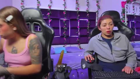 Snapshot of hornyy_mom chatting on September 2025 02:11:02 PM hornyy mom online show from September 2025 02:11:02 PM