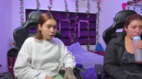 Snapshot of hornyy_mom chatting on October 2025 01:24:02 PM hornyy mom online show from October 2025 01:24:02 PM