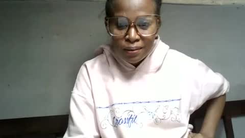 Snapshot of hortansiaa chatting on June 2026 11:02:01 AM Hortansiaa online show from June 2026 11:02:01 AM