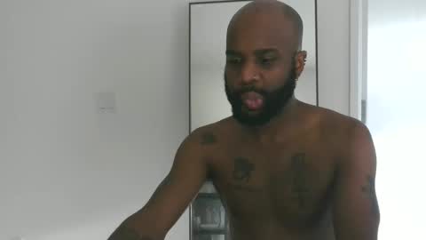 Horus00 online show from January 2025 01:46:01 PM