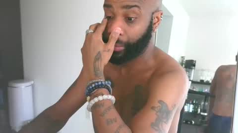 Horus00 online show from January 2025 01:56:02 PM