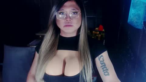 YOUR MAJESTY LUCY PEARL online show from February 2025 03:47:02 AM