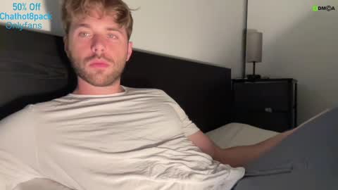 Edward aka Wolf online show from September 2025 09:04:02 PM