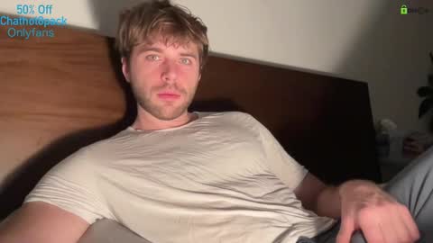 Edward aka Wolf online show from January 2026 09:50:01 PM