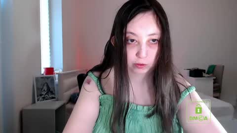 Snapshot of hot_and_pretty chatting on May 2026 05:06:02 PM Lila online show from May 2026 05:06:02 PM
