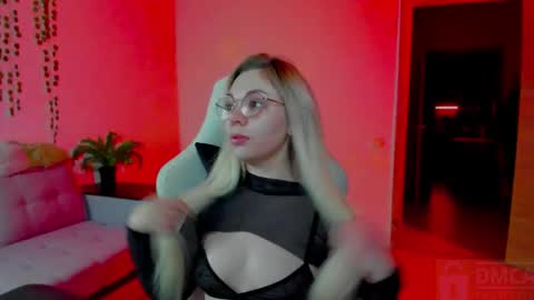   online show from December 2025 06:57:02 PM