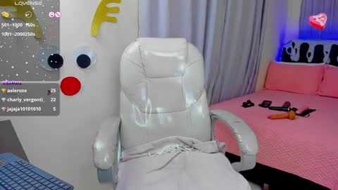 VALENTINA online show from January 2025 10:37:02 AM