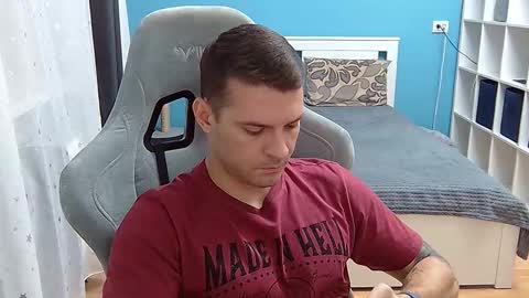 hot_cap_77 online show from December 2025 06:04:01 PM