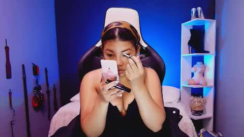 hot chocolate 4u online show from November 2025 11:53:01 AM