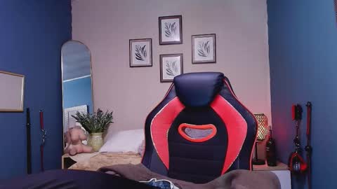 hot chocolate 4u online show from February 2026 12:56:02 PM