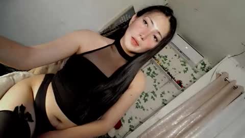 its me CLAUDIA online show from October 2025 06:56:02 AM