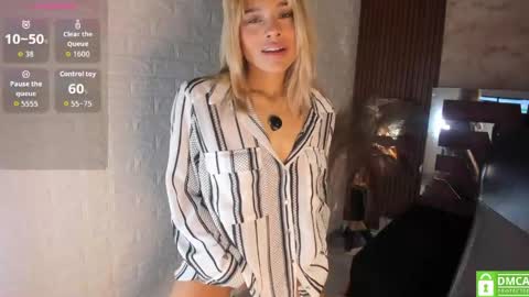 Snapshot of hot_cupid01 chatting on April 2026 11:04:02 AM Valery online show from April 2026 11:04:02 AM