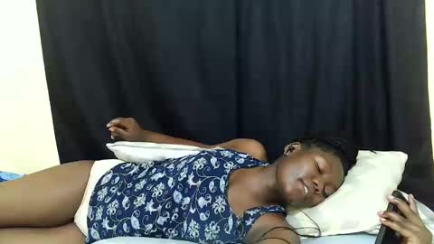 Milly online show from December 2025 07:06:02 AM