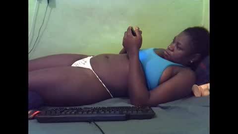 Snapshot of hot_girlly chatting on November 2025 03:26:02 AM hot_girlly online show from November 2025 03:26:02 AM