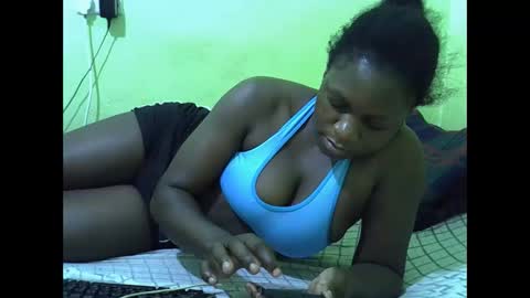 Snapshot of hot_girlly chatting on November 2025 05:59:01 PM hot_girlly online show from November 2025 05:59:01 PM