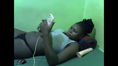 Snapshot of hot_girlly chatting on December 2025 06:58:01 PM hot_girlly online show from December 2025 06:58:01 PM