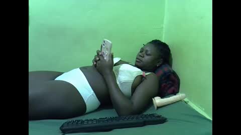 Snapshot of hot_girlly chatting on January 2026 03:53:01 AM hot_girlly online show from January 2026 03:53:01 AM