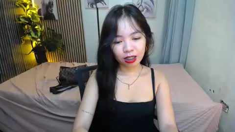 Snapshot of hot_ice_cube chatting on November 2025 12:13:01 PM Ms Yen online show from November 2025 12:13:01 PM