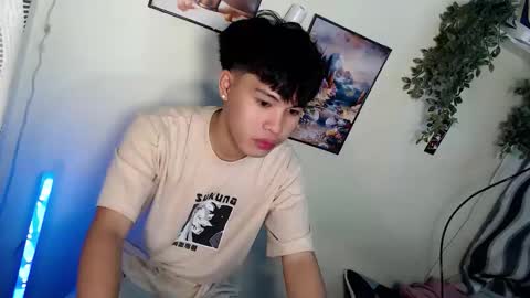 Snapshot of hot_kisser19 chatting on March 2026 01:04:02 PM mark online show from March 2026 01:04:02 PM