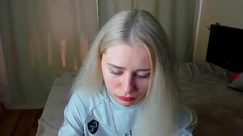 Snapshot of hot_kittie_hot chatting on June 2026 07:39:01 AM hot_kittie_hot online show from June 2026 07:39:01 AM