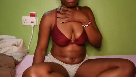 hot_latifah online show from November 2025 12:20:02 AM