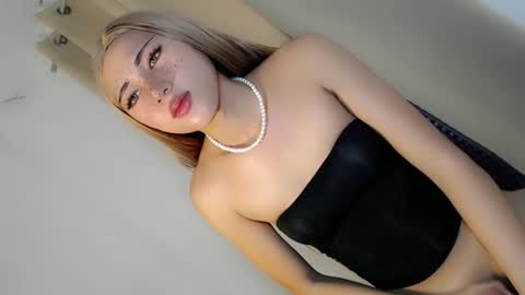 Snapshot of hot_little_angel18 chatting on May 2026 02:08:02 AM hot_little_angel18 online show from May 2026 02:08:02 AM