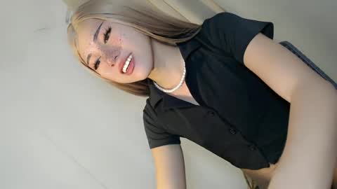 Snapshot of hot_little_angel18 chatting on June 2026 03:08:02 AM hot_little_angel18 online show from June 2026 03:08:02 AM