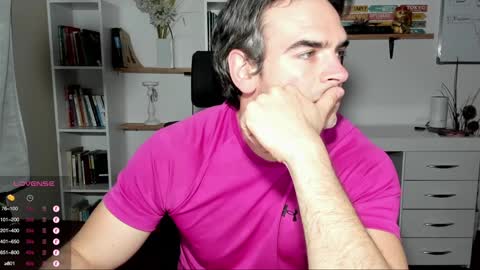 Snapshot of hot_martin25 chatting on December 2024 06:37:01 PM Martin online show from December 2024 06:37:01 PM