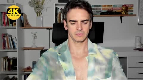 Snapshot of hot_martin25 chatting on December 2024 07:07:01 PM Martin online show from December 2024 07:07:01 PM