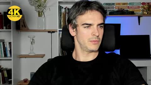 Snapshot of hot_martin25 chatting on December 2024 10:58:02 PM Martin online show from December 2024 10:58:02 PM