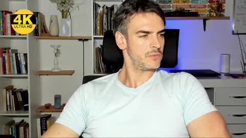 Snapshot of hot_martin25 chatting on January 2025 02:39:01 PM Martin online show from January 2025 02:39:01 PM