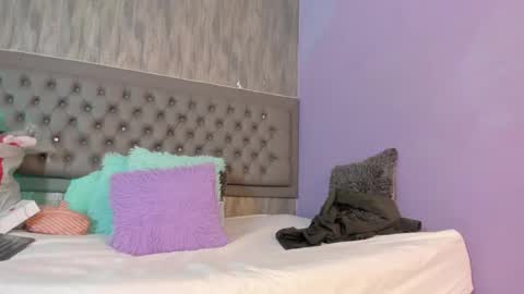 AGATHA CONNORS online show from December 2024 10:16:01 AM