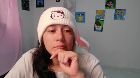 Mia online show from February 2026 01:40:01 PM