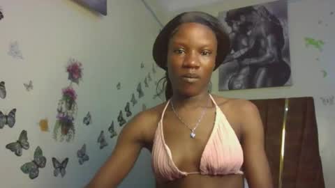 hot petite100 online show from November 2025 09:31:01 PM